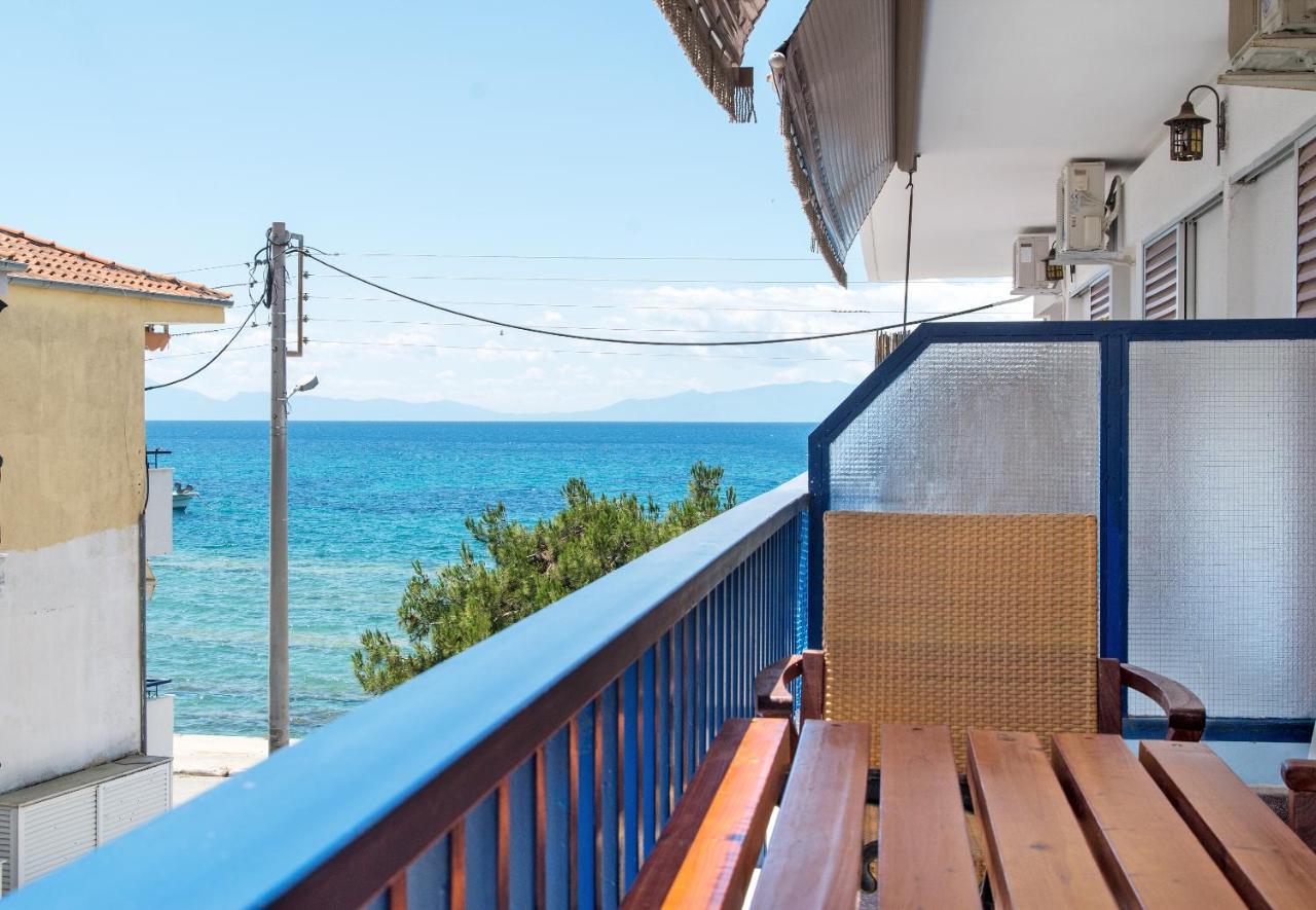 Seafront 2 Bedrooms Apartment Nea Iraklia Esterno foto